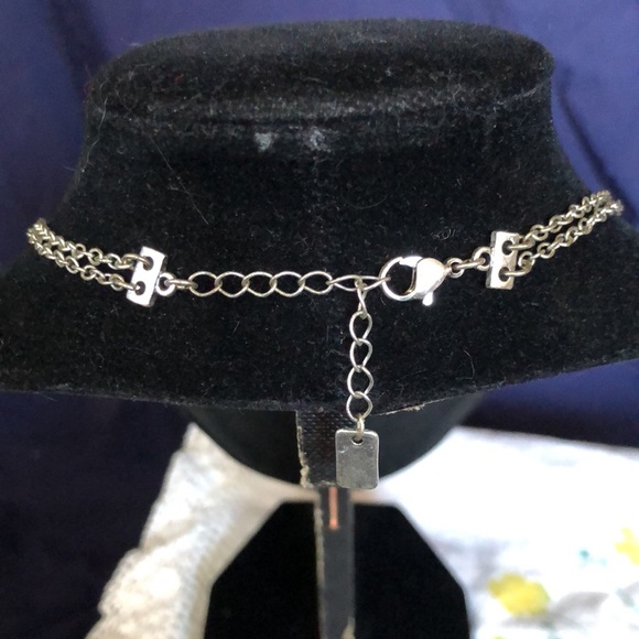 Metal choker with blue stone by American eagle - Picture 2 of 4